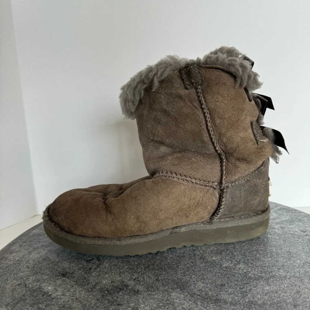 Uggs Bailey Button Suede Leather Brown Kids Boots 1